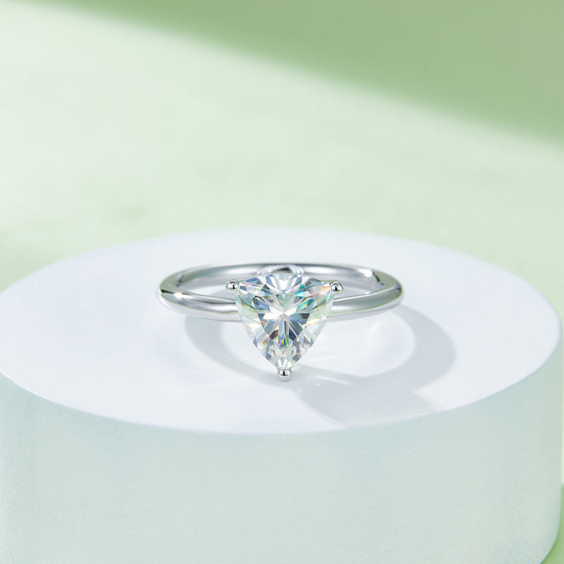 Triangular Moissanite Set With Top-quality Moissanite Luxury And Fashionable Light Luxury Jewelry Silver Ring S925 Silver Electroplated With Platinum