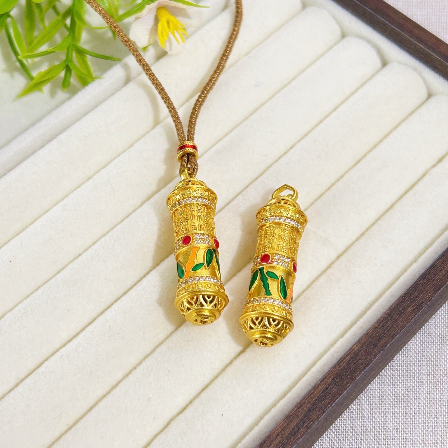 Stylish And Minimalist Alloy Pendant For Women