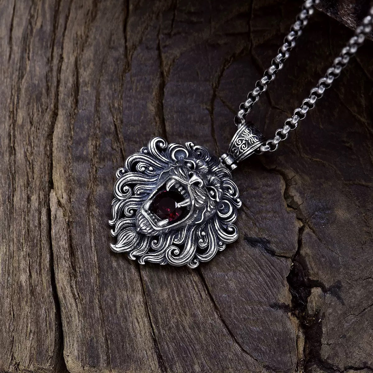 Pure Silver Wild And Domineering Lion Head Pendant