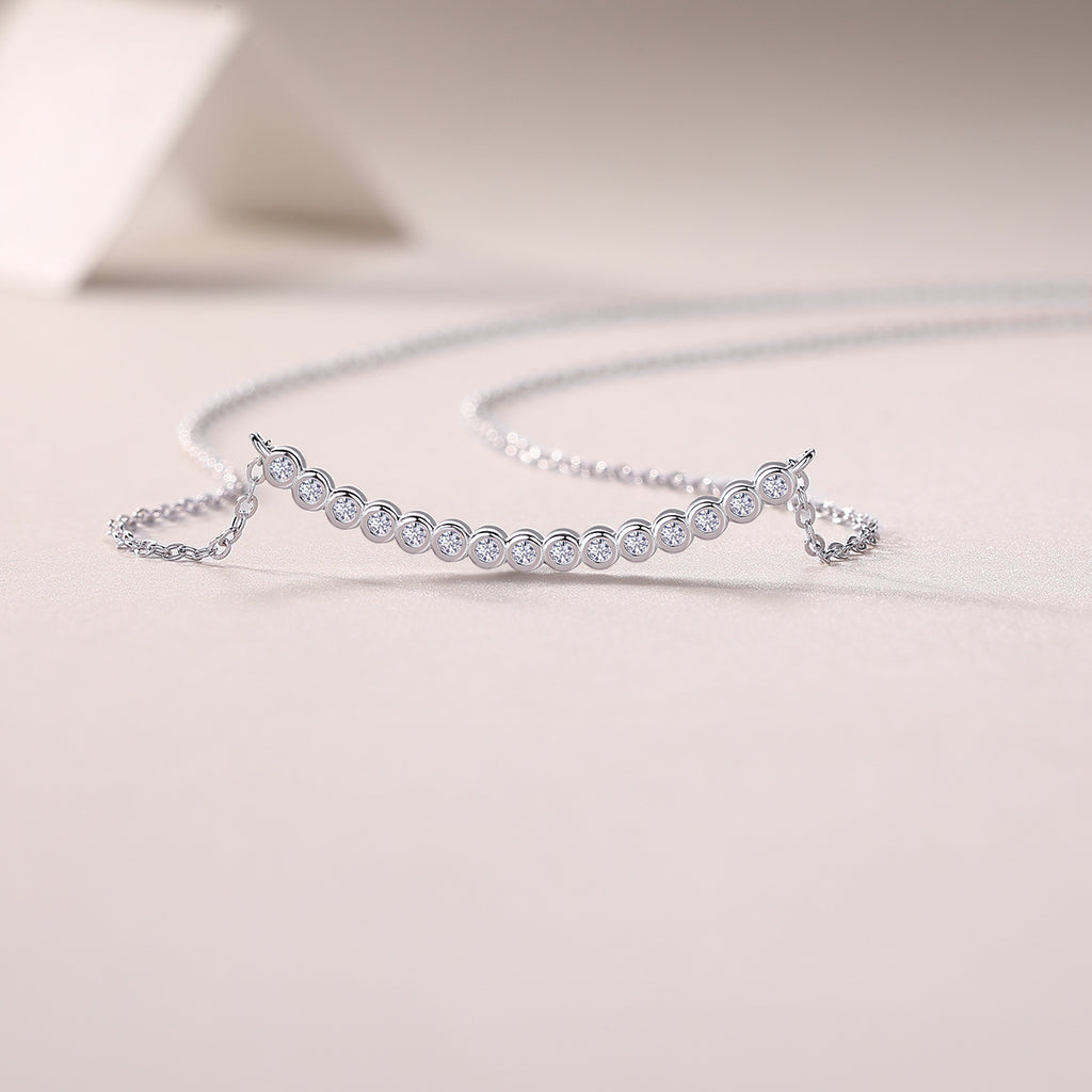 The Floating World - A Fashionable And Trendy Necklace Pendant Set With Top-quality Moissanite S925 In Silver And Platinum Plating Can Be Tested With A Diamond Pen