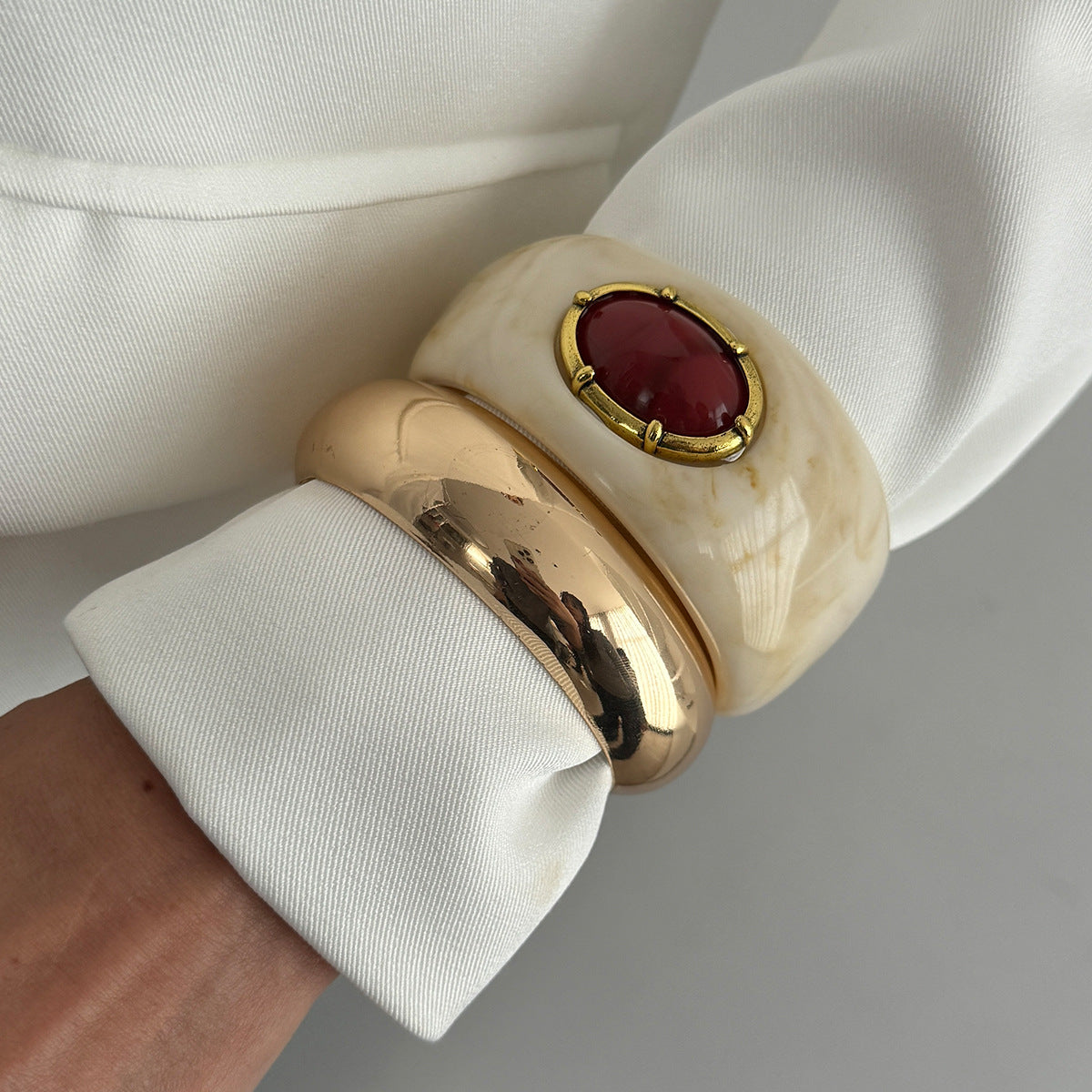 European And American Style Resin Dyed Bracelet For Women