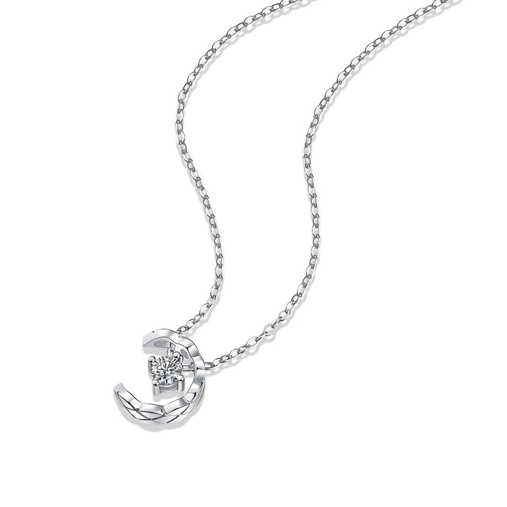 Womens Simple Moissanite Inlaid Pendant Necklace