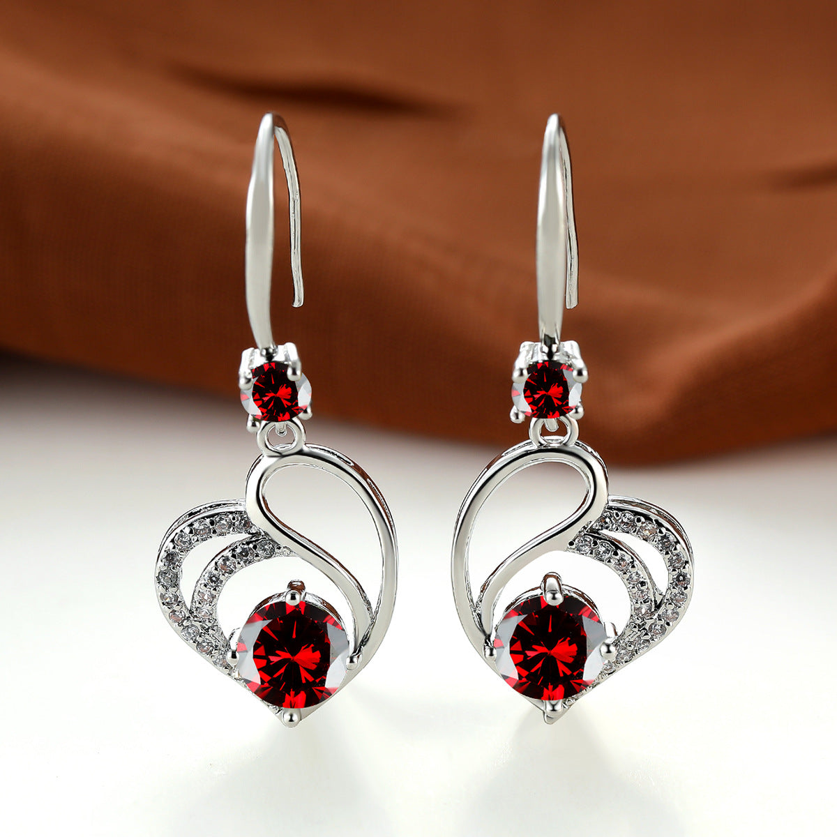 Womens Korean-style Delicate Heart-shaped Midi Earrings