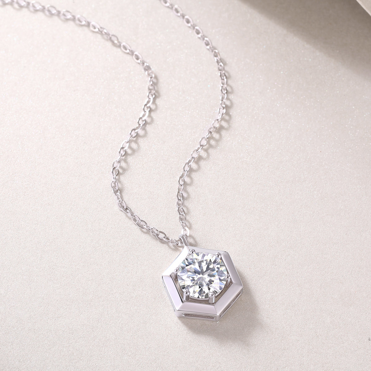 A Fraction Of A Fraction - Top-quality Moissanite Fashionable Light Luxury Jewelry Silver Pendant Necklace S925 Silver Plated Platinum