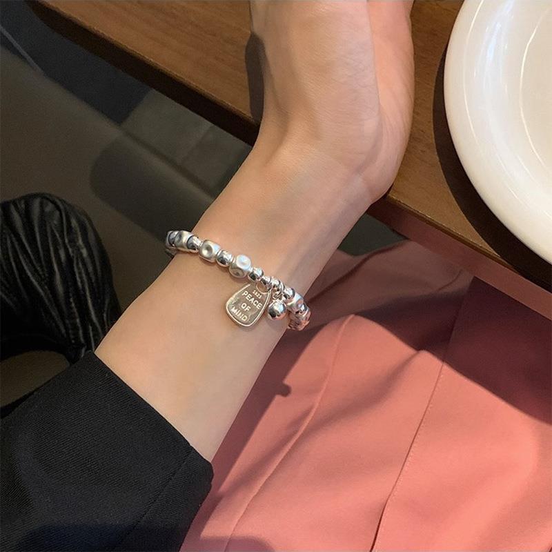 Womens Light-Luxury Irregular Matte Beaded Bracelet