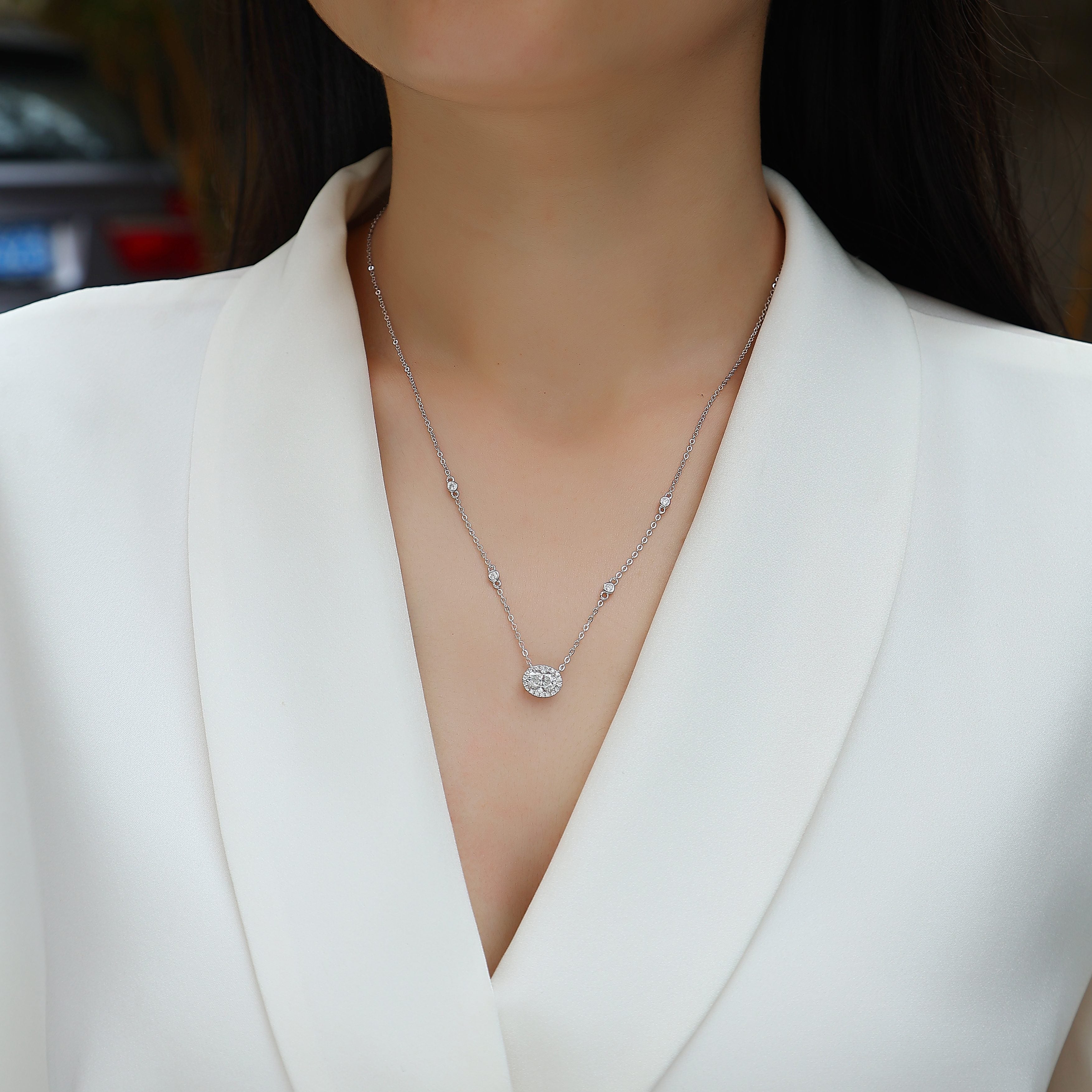 White Summer Night - A Fashionable And Light Luxury Jewelry Pendant Necklace Set With Top-quality Moissanite, S925 Silver Plated Platinum