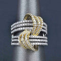 Fashionable Finger Jewelry Ring For Women Luxurious Engagement Ring