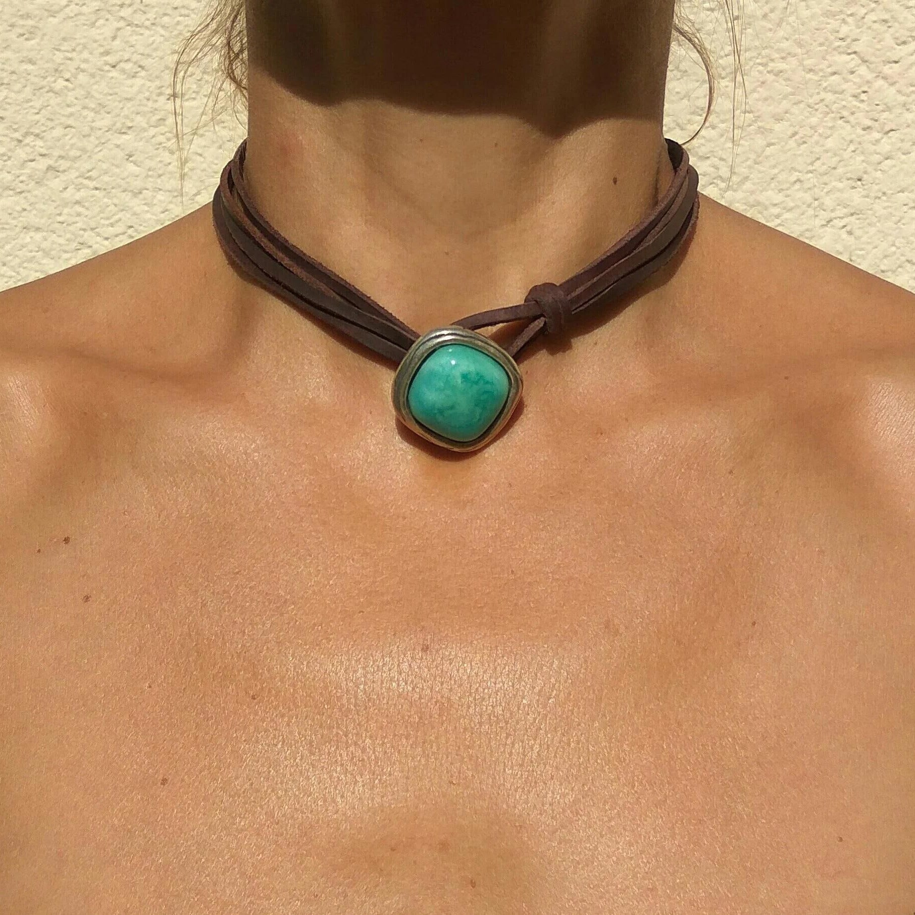 European And American Turquoise Artistic Vintage Cowhide Leather Necklace