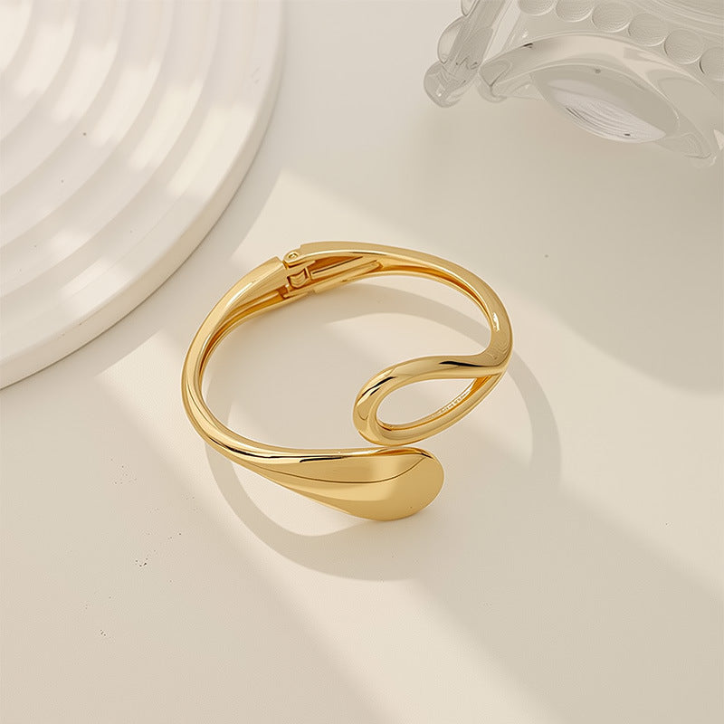 Womens Fashionable Textured Irregular-Mirror Bracelet