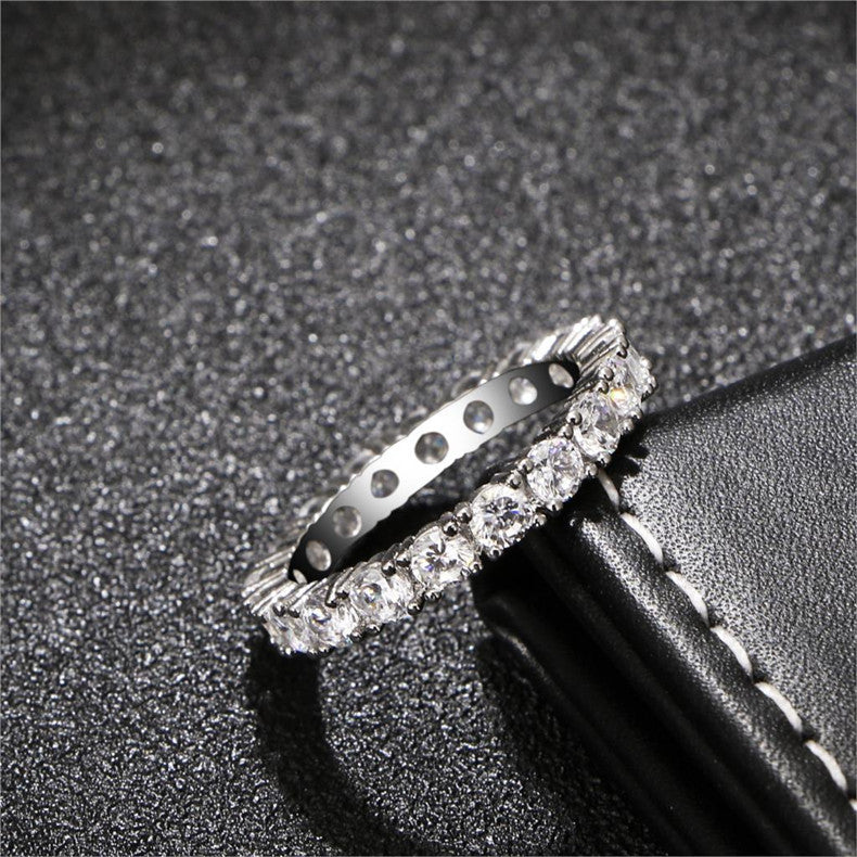 Fashionable Single-row Fully Diamond-studded Ring