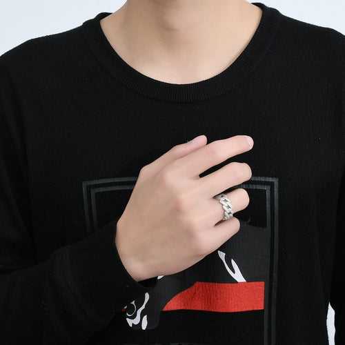 14K Gold Ring With A Hollowed-out Chain Design And Fully Paved With Diamonds