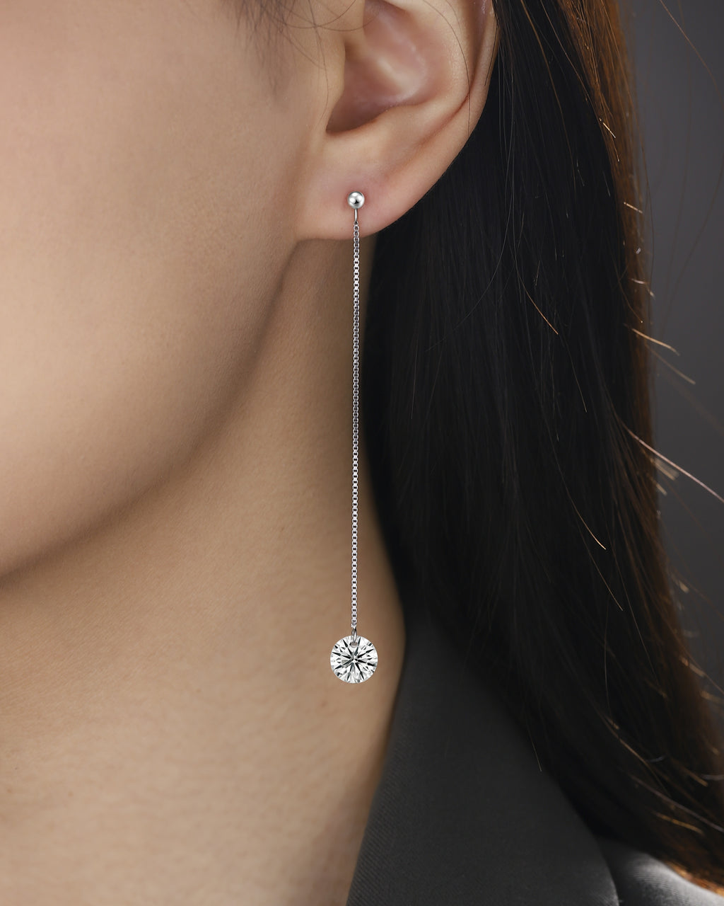 Top-quality Moissanite Luxury And Fashionable Light Luxury Jewelry Silver Stud Earrings S925 Silver Plated Platinum