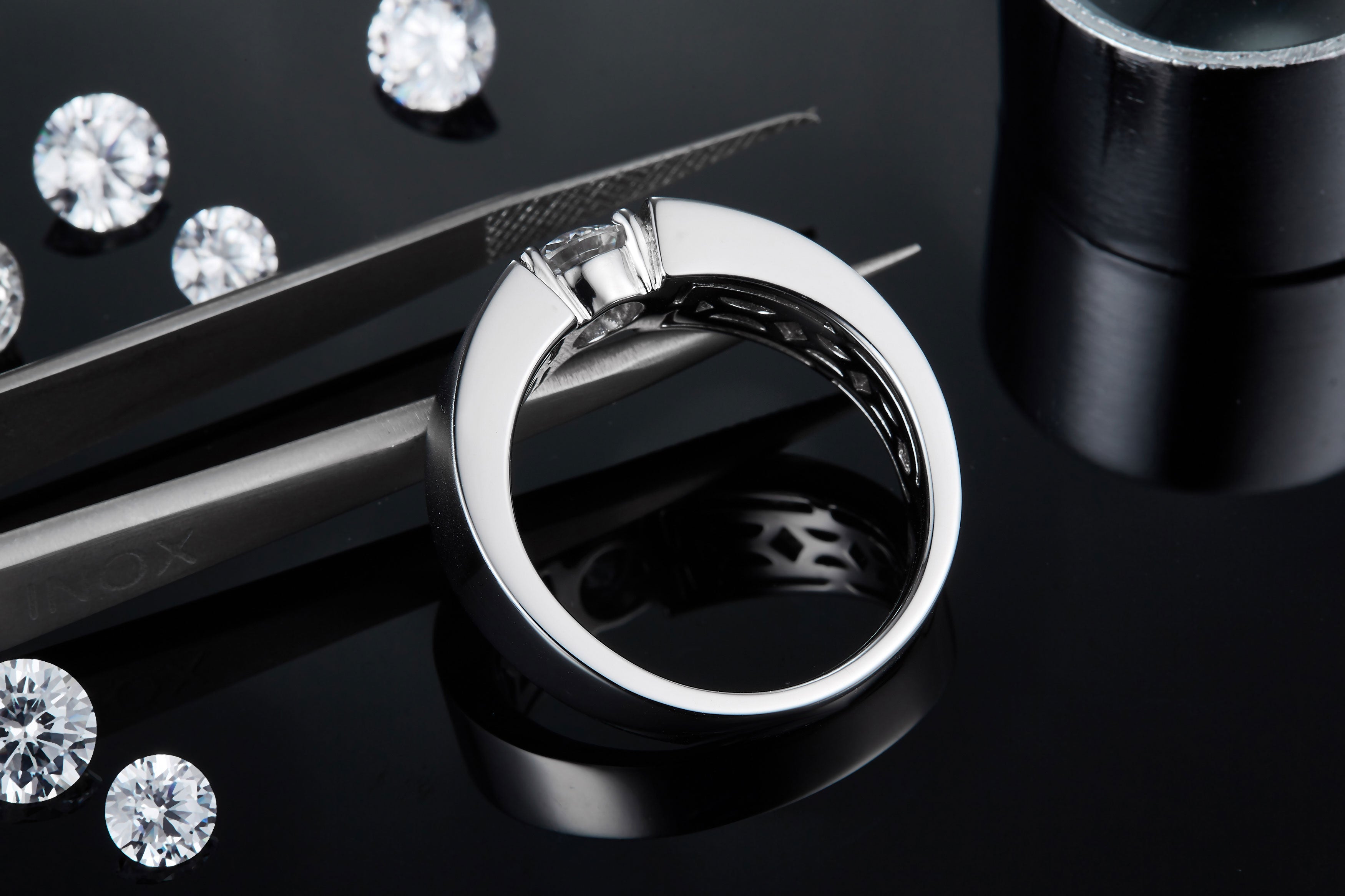 Men's 1-carat Luxury And Fashionable Light Luxury Jewelry Silver Ring Set With Top-quality Moissanite, S925 Silver-plated Platinum