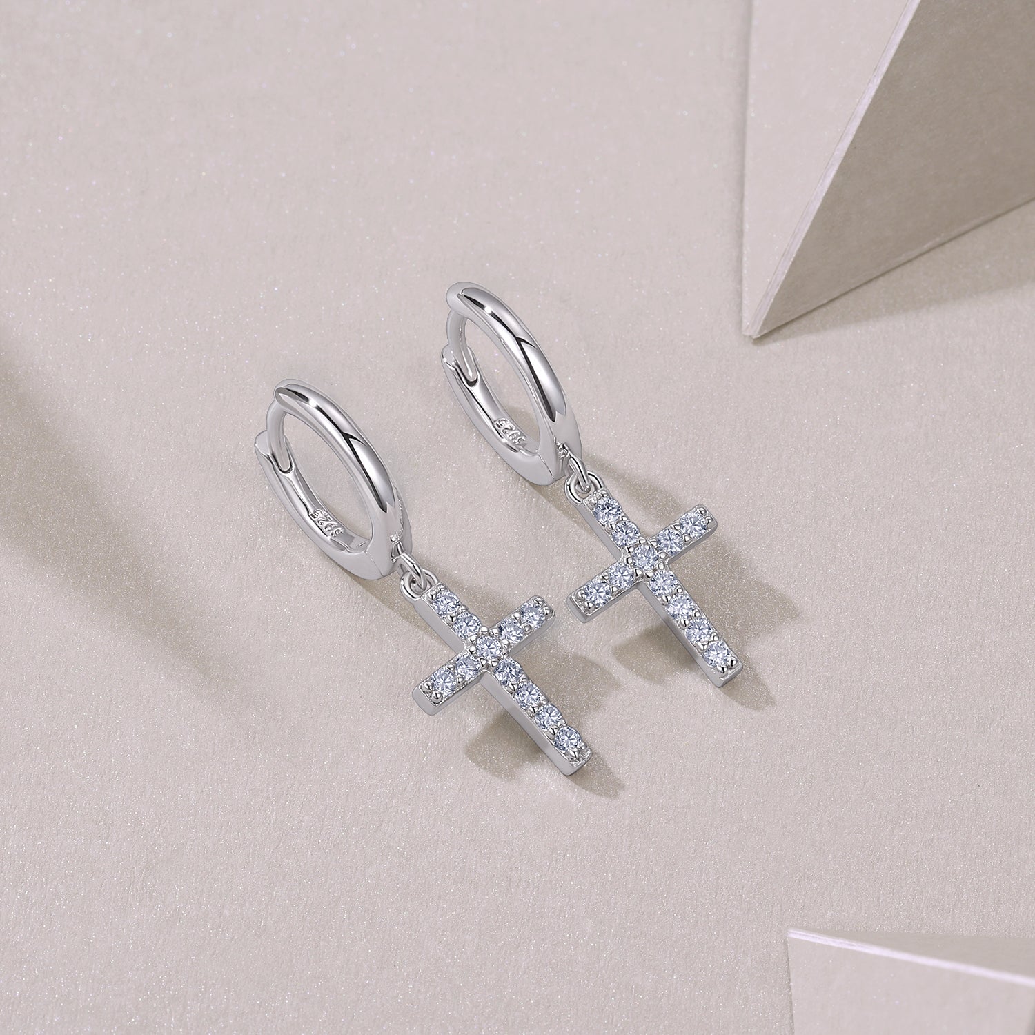 Top-quality Moissanite Luxury And Fashionable Light Luxury Jewelry Silver Stud Earrings S925 Silver Plated Platinum