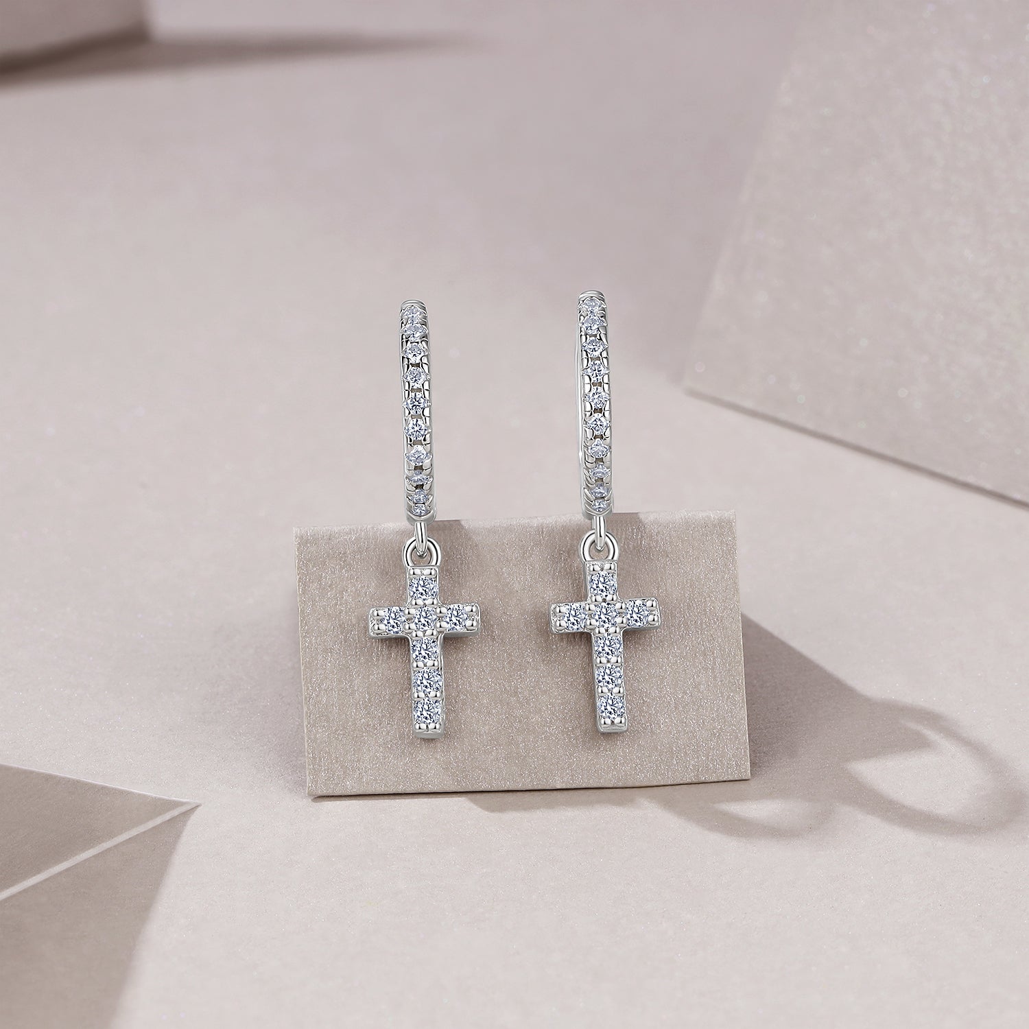 Top-quality Moissanite Luxury And Fashionable Light Luxury Jewelry Silver Stud Earrings S925 Silver Plated Platinum