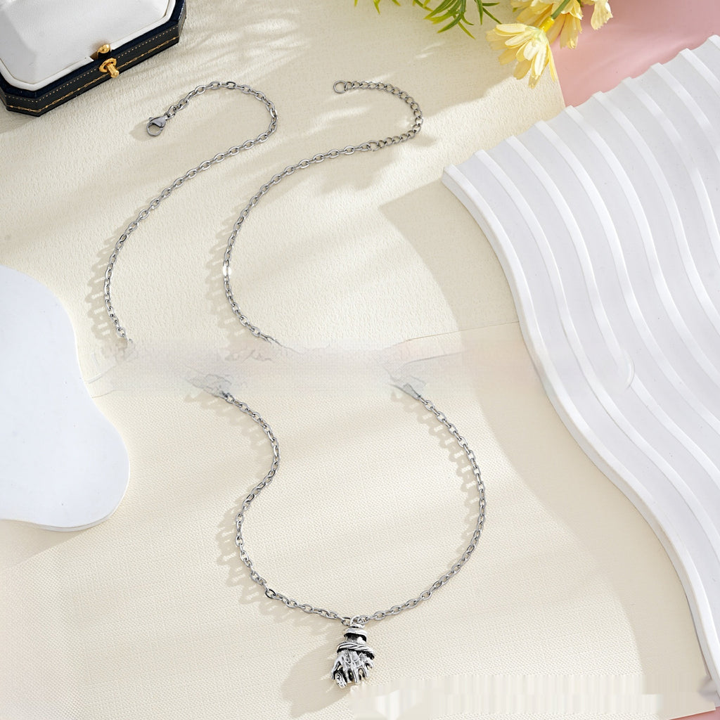 Retro Heavyweight Punch Necklace