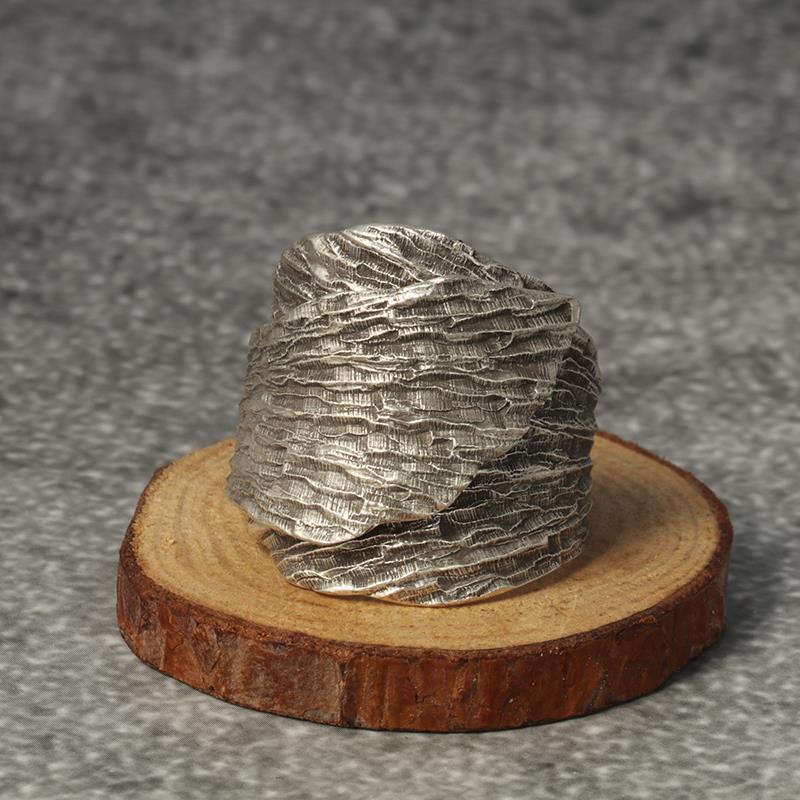 Retro Distressed Leaf Adjustable Open Ring