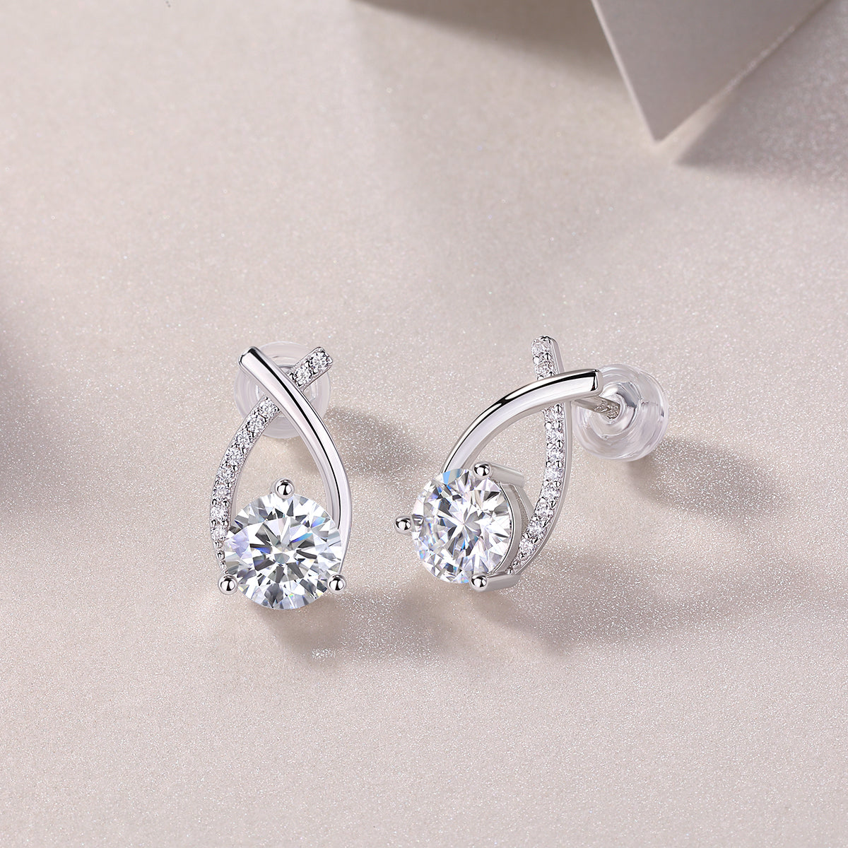 Happy Encounter - Earrings Set With 1-carat Top-quality Moissanite S925, Silver And Platinum-plated Stud Earrings, A Fashionable And Trendy Accessory That Can Be Tested With A Diamond Pen