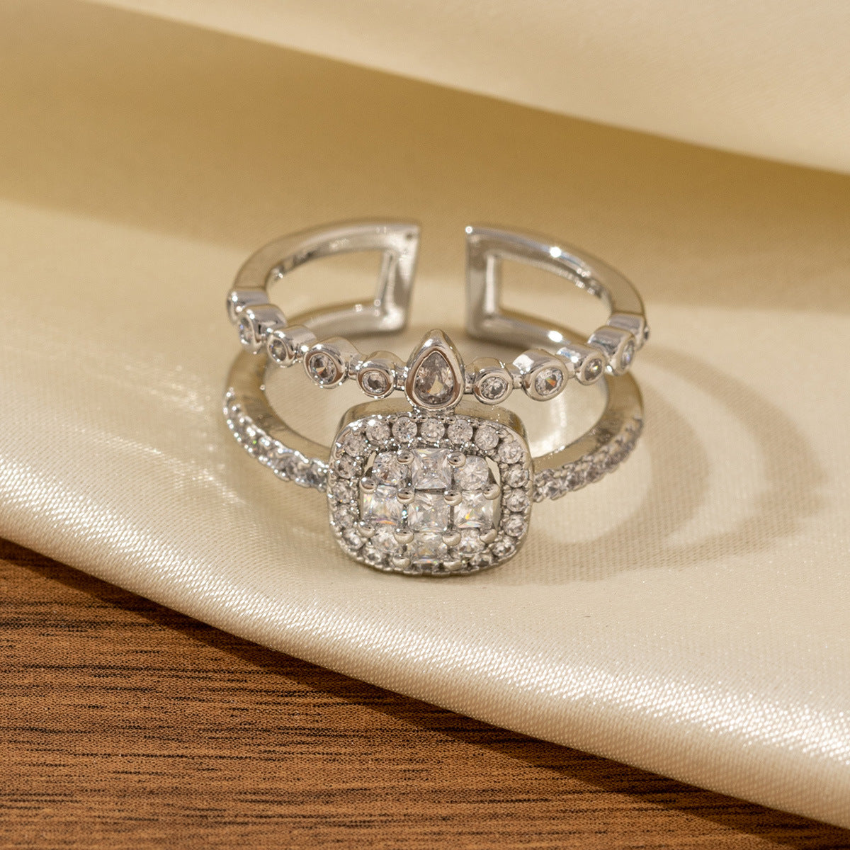 Luxury High-end Sunflower Ring Adorned With Diamonds