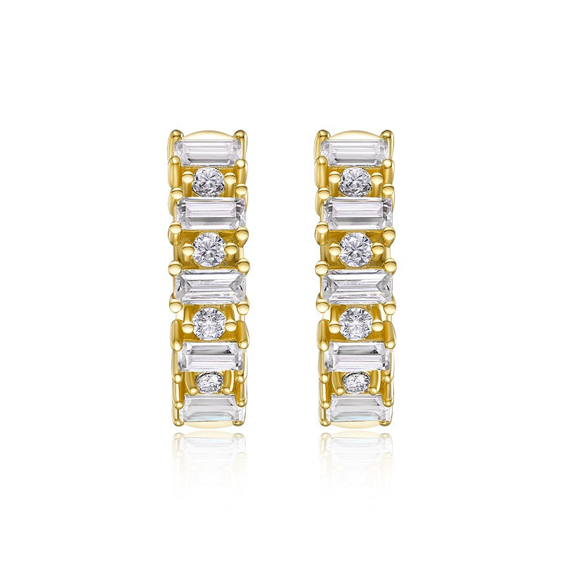 Top-quality Moissanite Luxury And Fashionable Light Luxury Jewelry Silver Stud Earrings S925 Silver Electroplated Gold